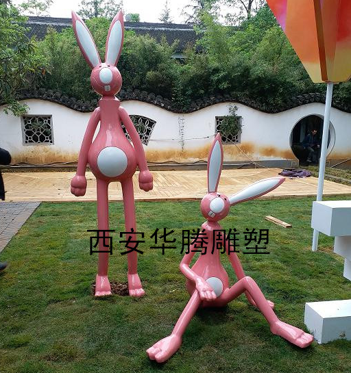 西安玻璃钢雕塑厂.png